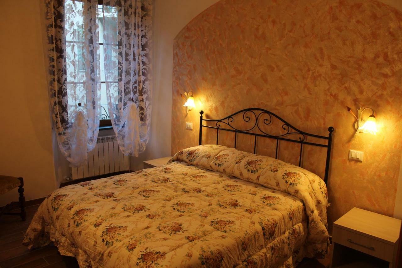 Il Castellaro Apartment Pignone Exterior photo